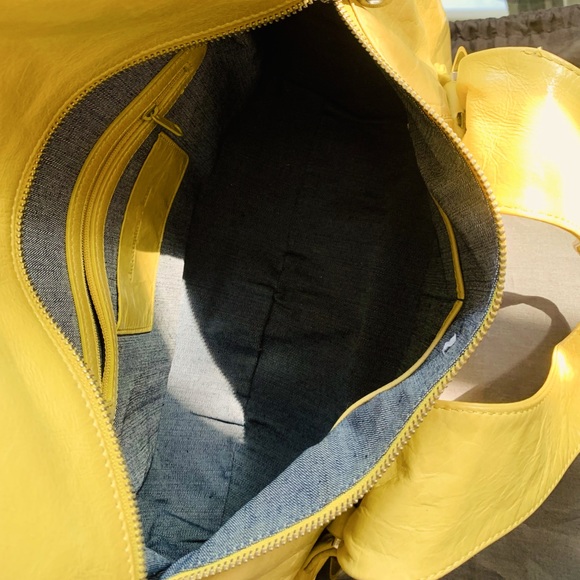 ✨Christopher Kon✨ Yellow Leather Handbag W/Chrome Buckle Hardware & Dusk Bag - Picture 10 of 16